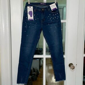 NWT AQ jeans feminine pearl frill hem tight medium blue skinny jeans